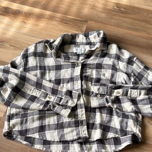 American Eagle Outfitters crop flannel Shirt - Black and Cream